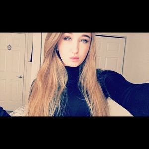 Meet your Posher, Caitlin